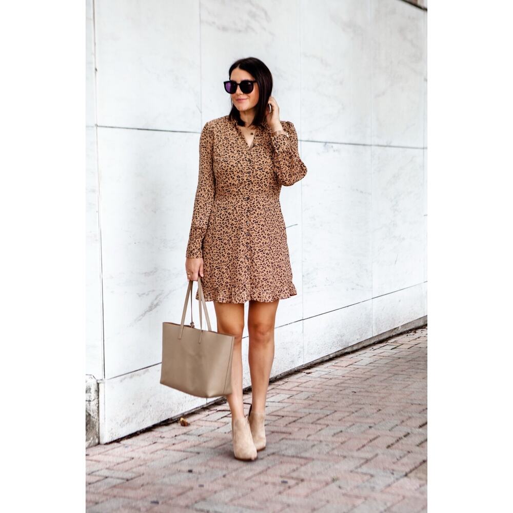 Abercrombie & Fitch Womens Animal Print Dress Size XS Button Front Mob Wife